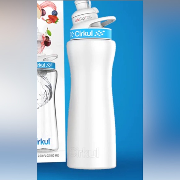 Insulated and Unused Cirkul Water bottle - Picture 5 of 6